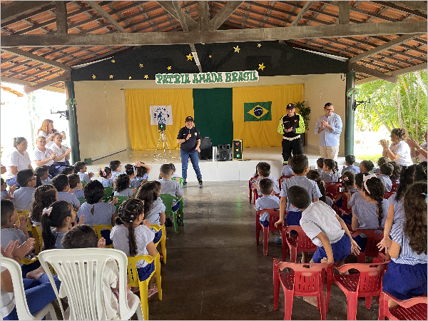 Semana Educativa e Preventiva do Trânsito leva orientações às crianças da Creche Lar Antônio de Pád [...]